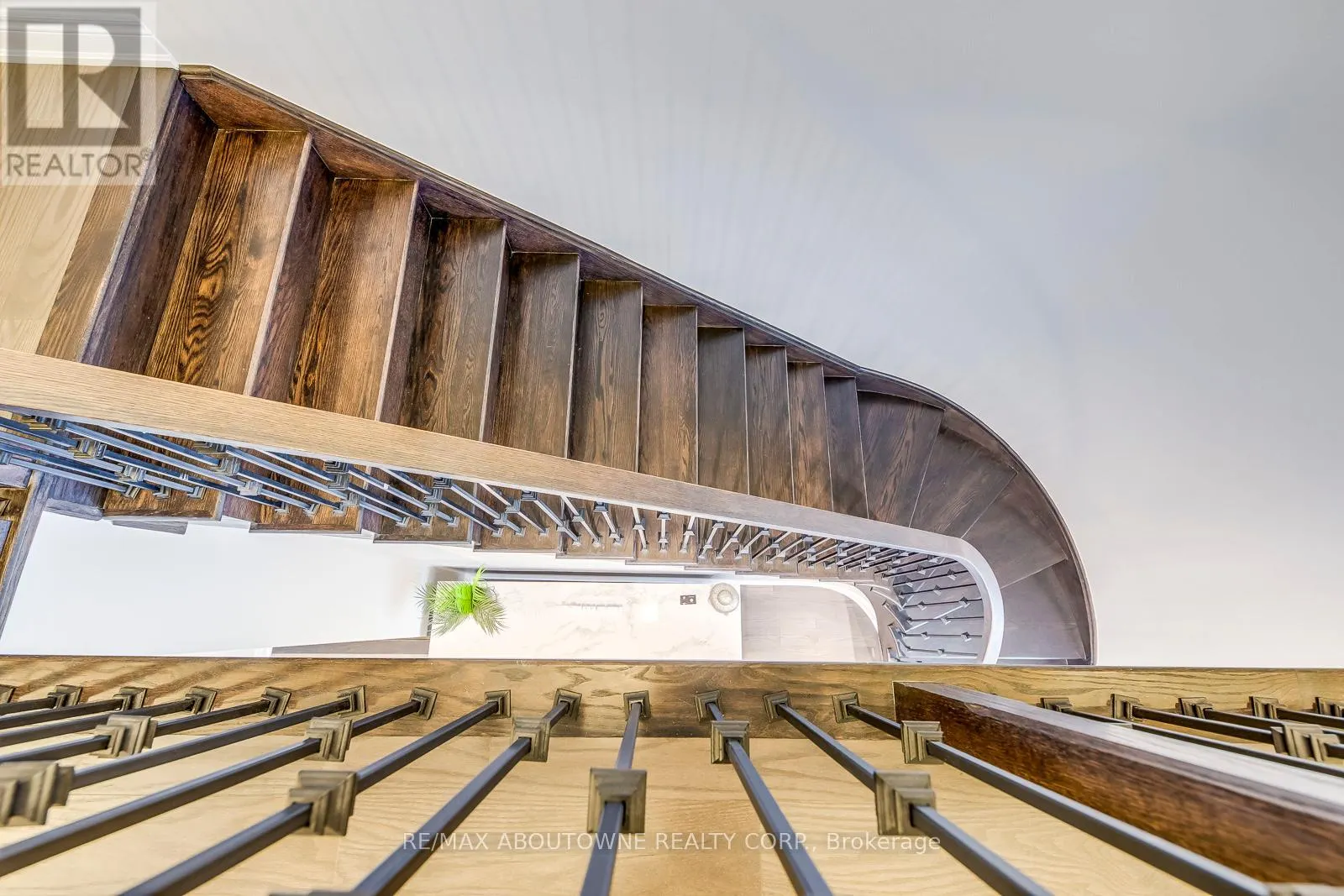 19 RAINDROP TERRACE