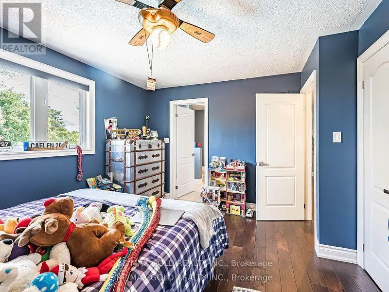 110 PALMER CIRCLE