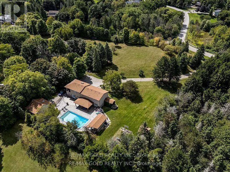 110 PALMER CIRCLE