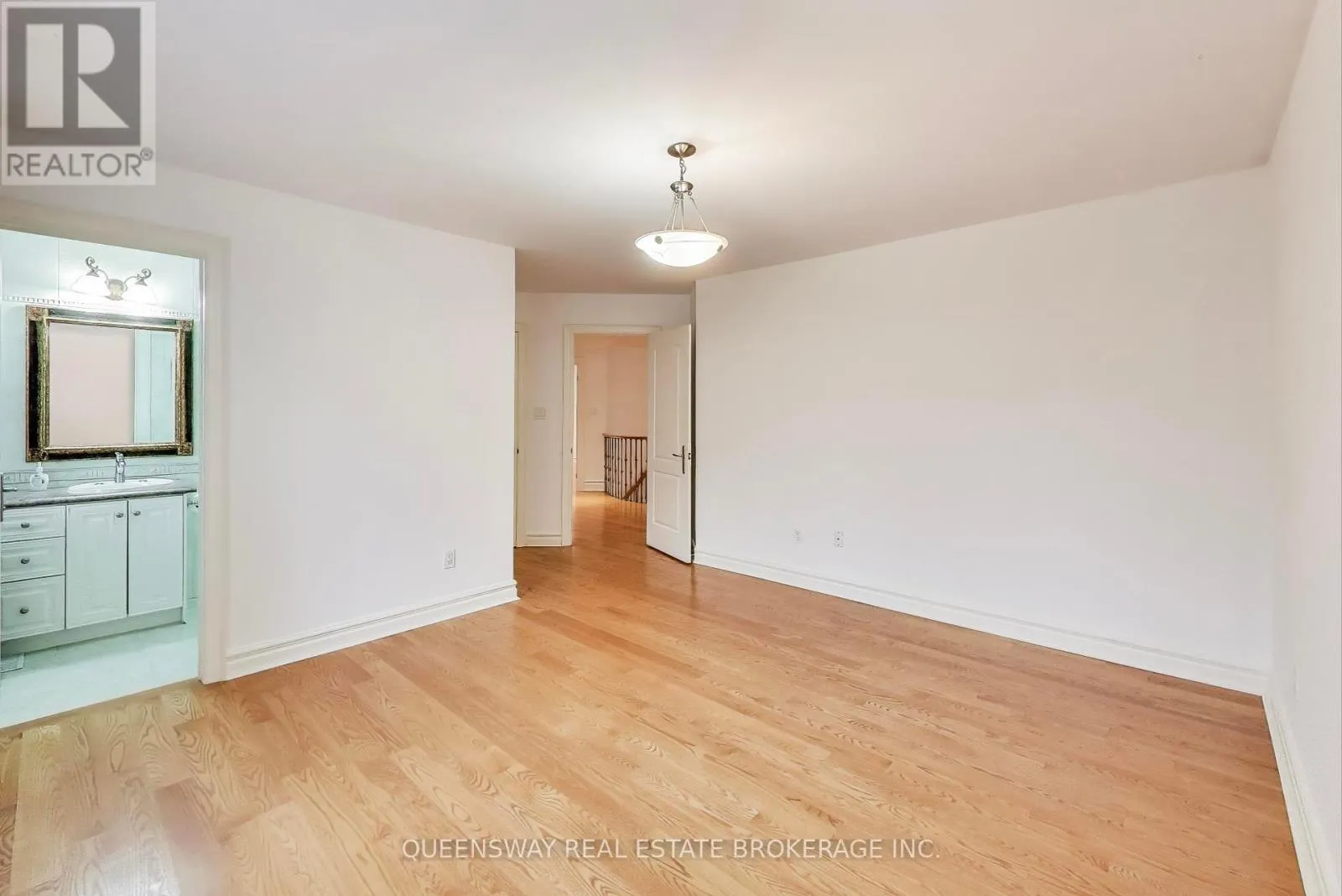 1371 CHRISEDEN DRIVE
