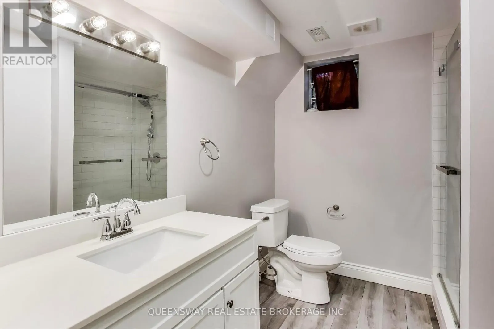 1371 CHRISEDEN DRIVE