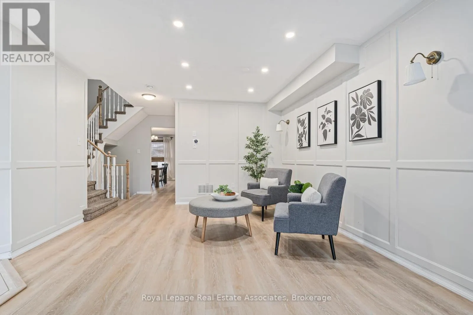 17 SNOWBERRY CRESCENT
