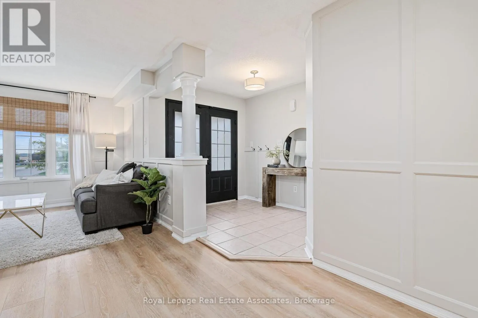 17 SNOWBERRY CRESCENT