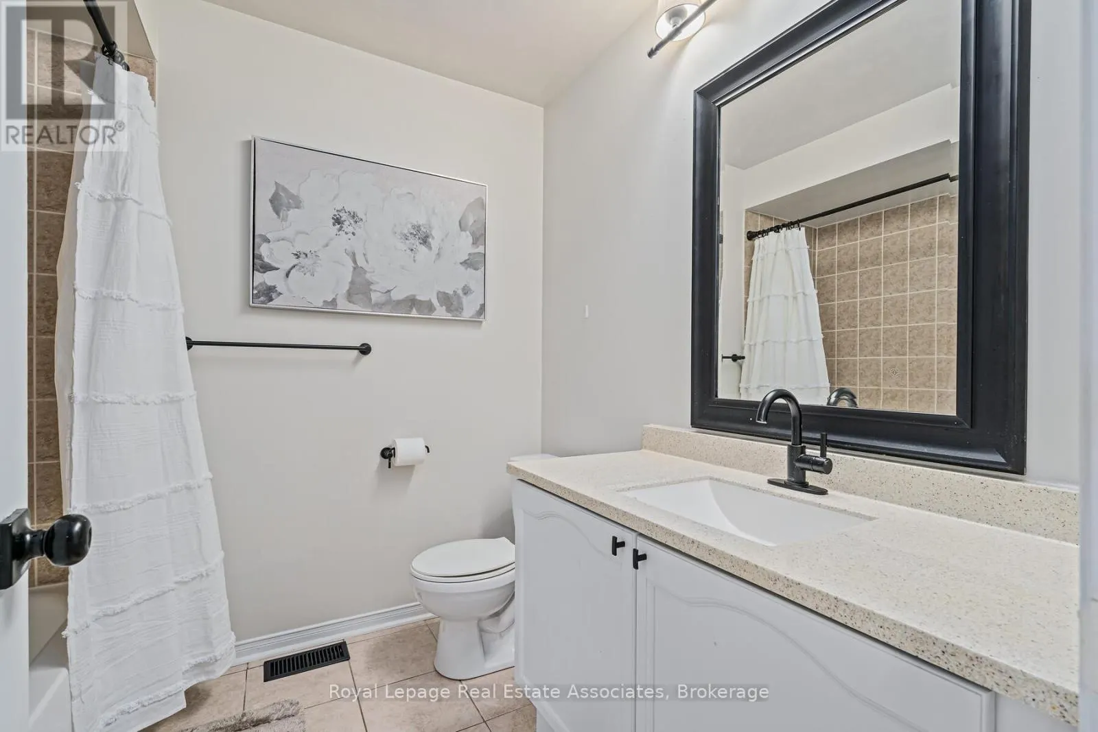 17 SNOWBERRY CRESCENT