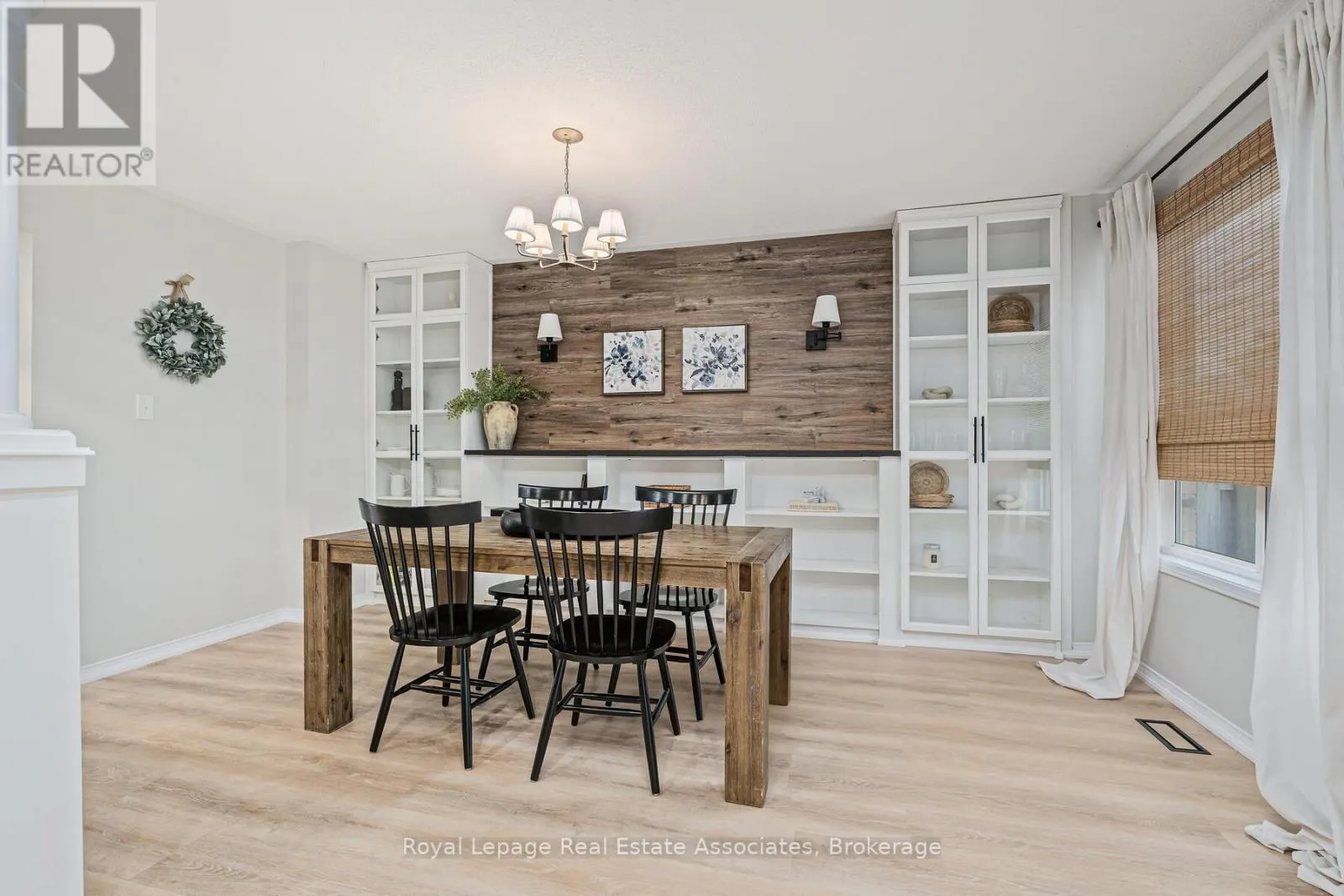 17 SNOWBERRY CRESCENT