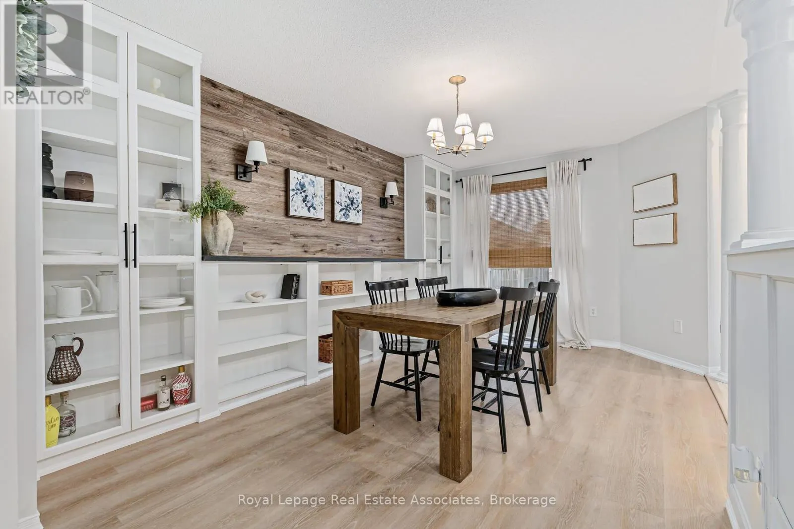 17 SNOWBERRY CRESCENT