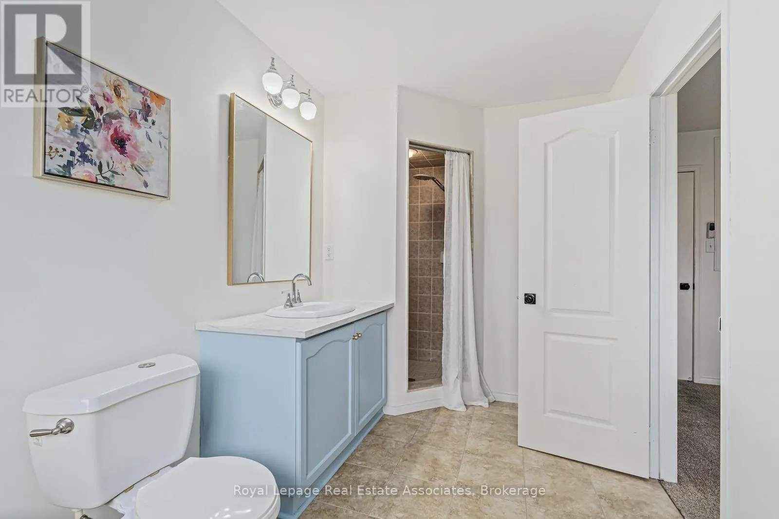 17 SNOWBERRY CRESCENT