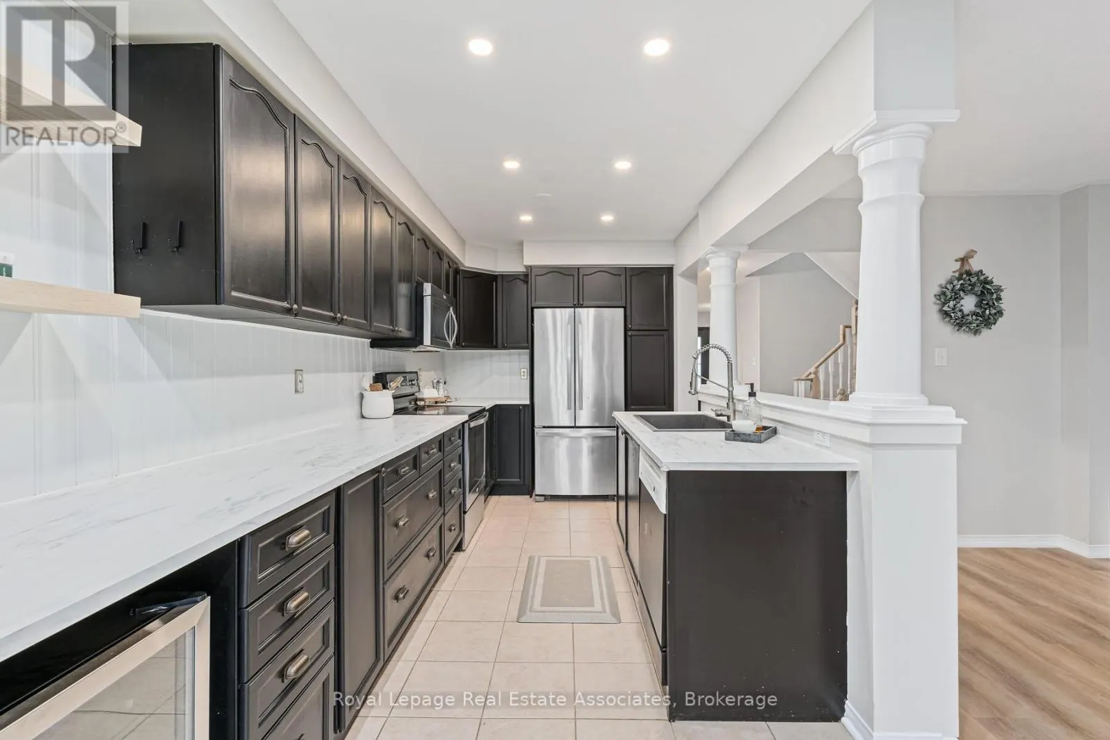 17 SNOWBERRY CRESCENT