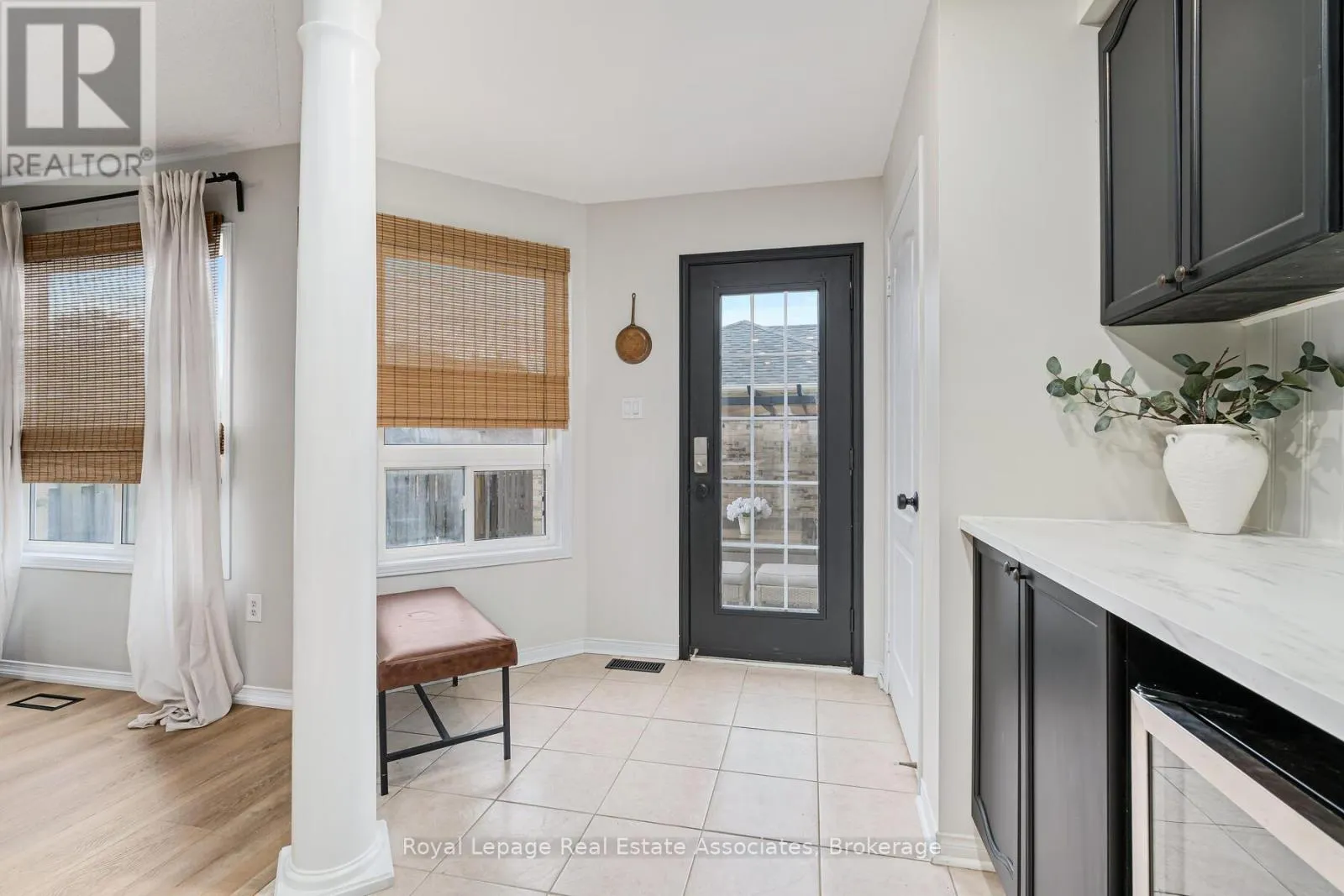 17 SNOWBERRY CRESCENT