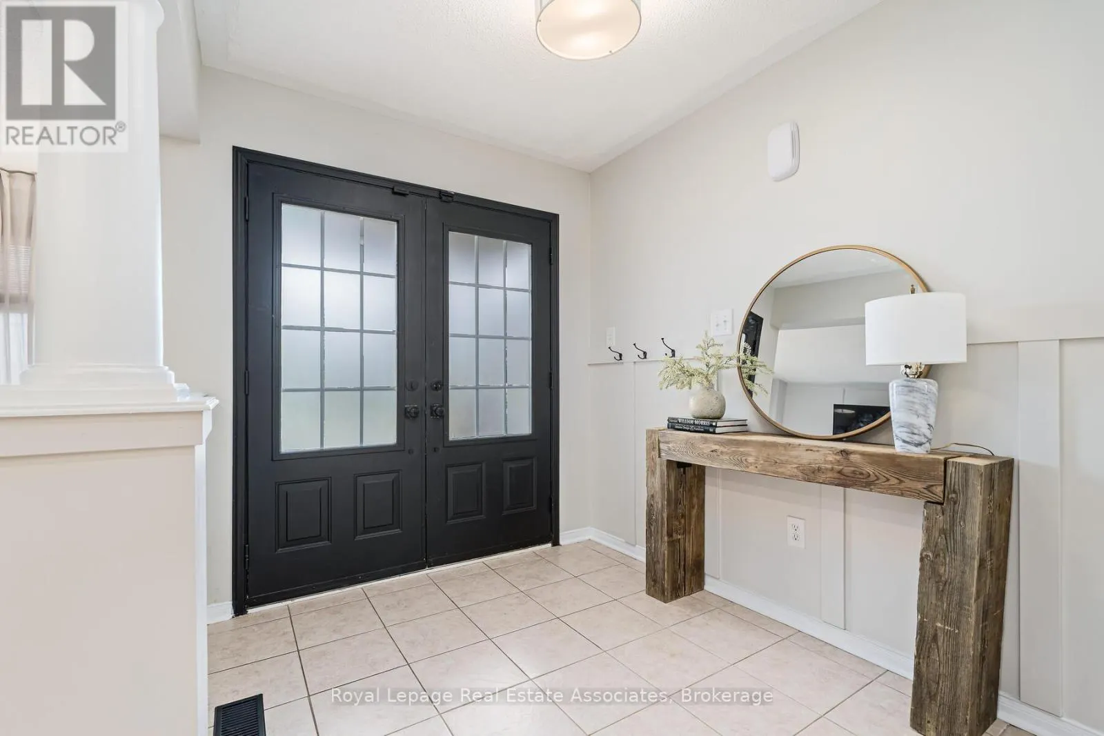 17 SNOWBERRY CRESCENT