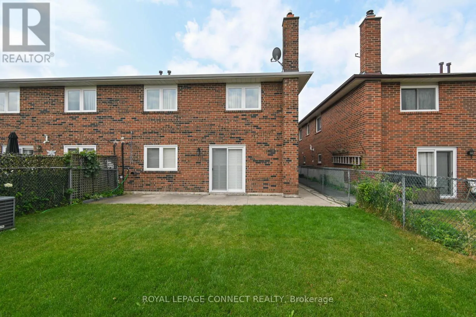 MAIN LEVEL - 28 JOHN LINDSAY COURT