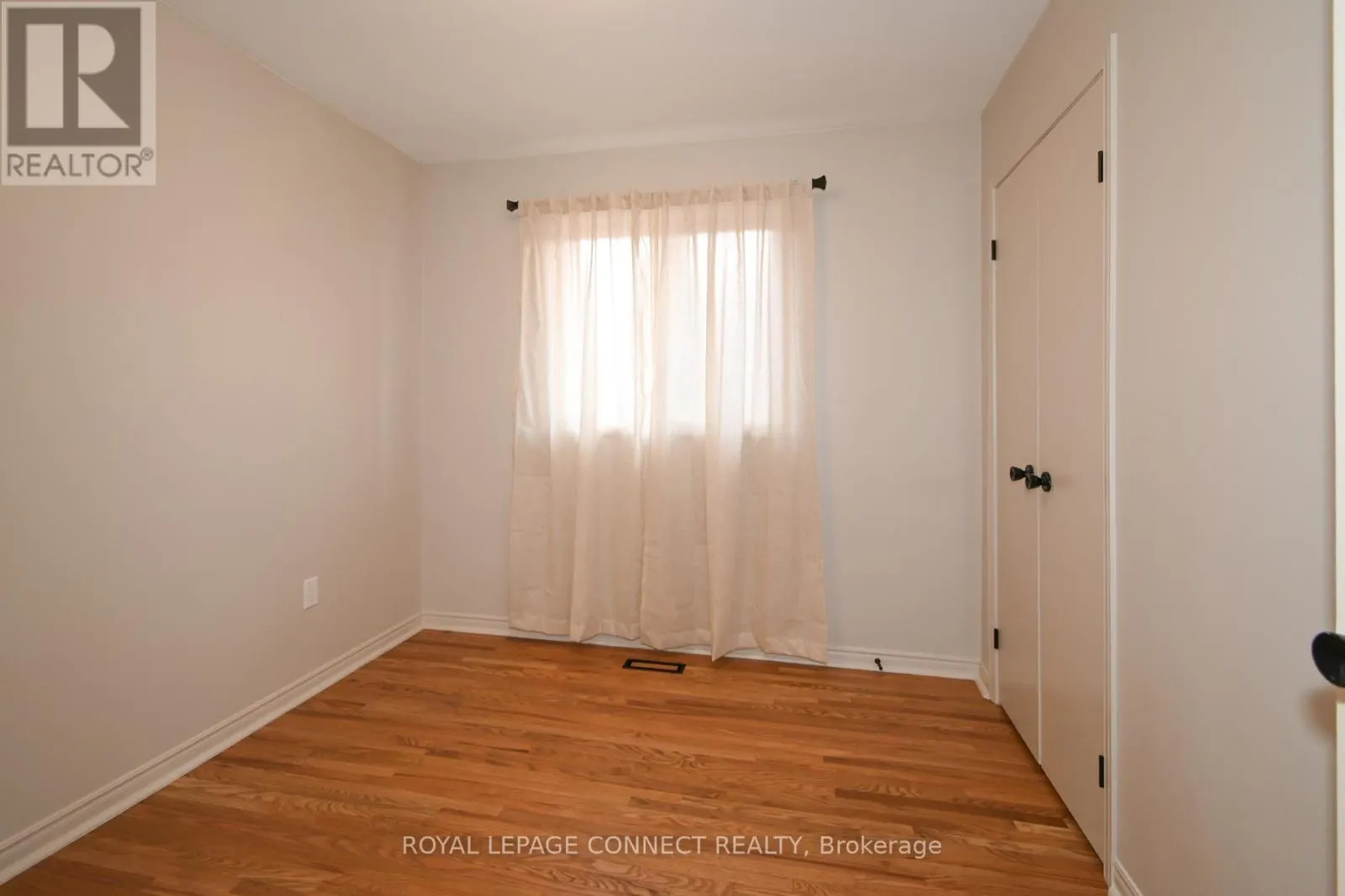 MAIN LEVEL - 28 JOHN LINDSAY COURT