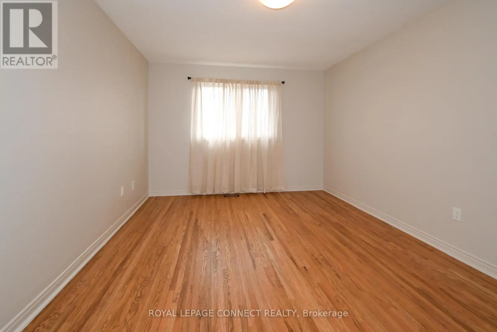MAIN LEVEL - 28 JOHN LINDSAY COURT