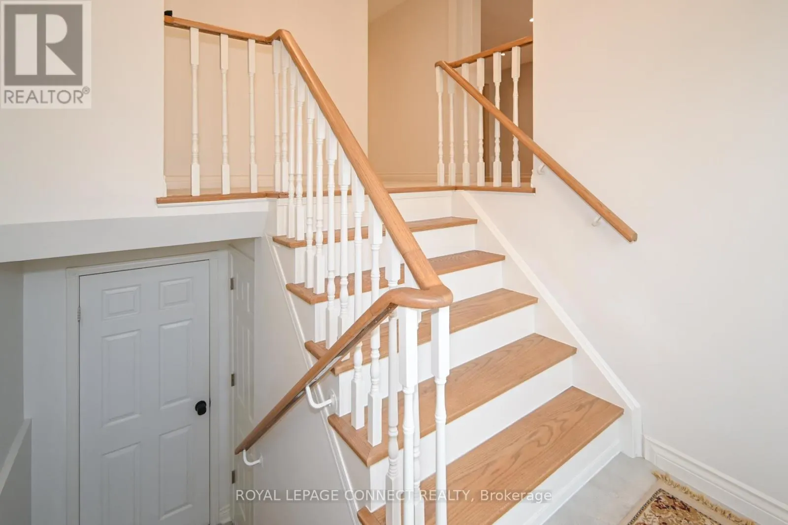 MAIN LEVEL - 28 JOHN LINDSAY COURT
