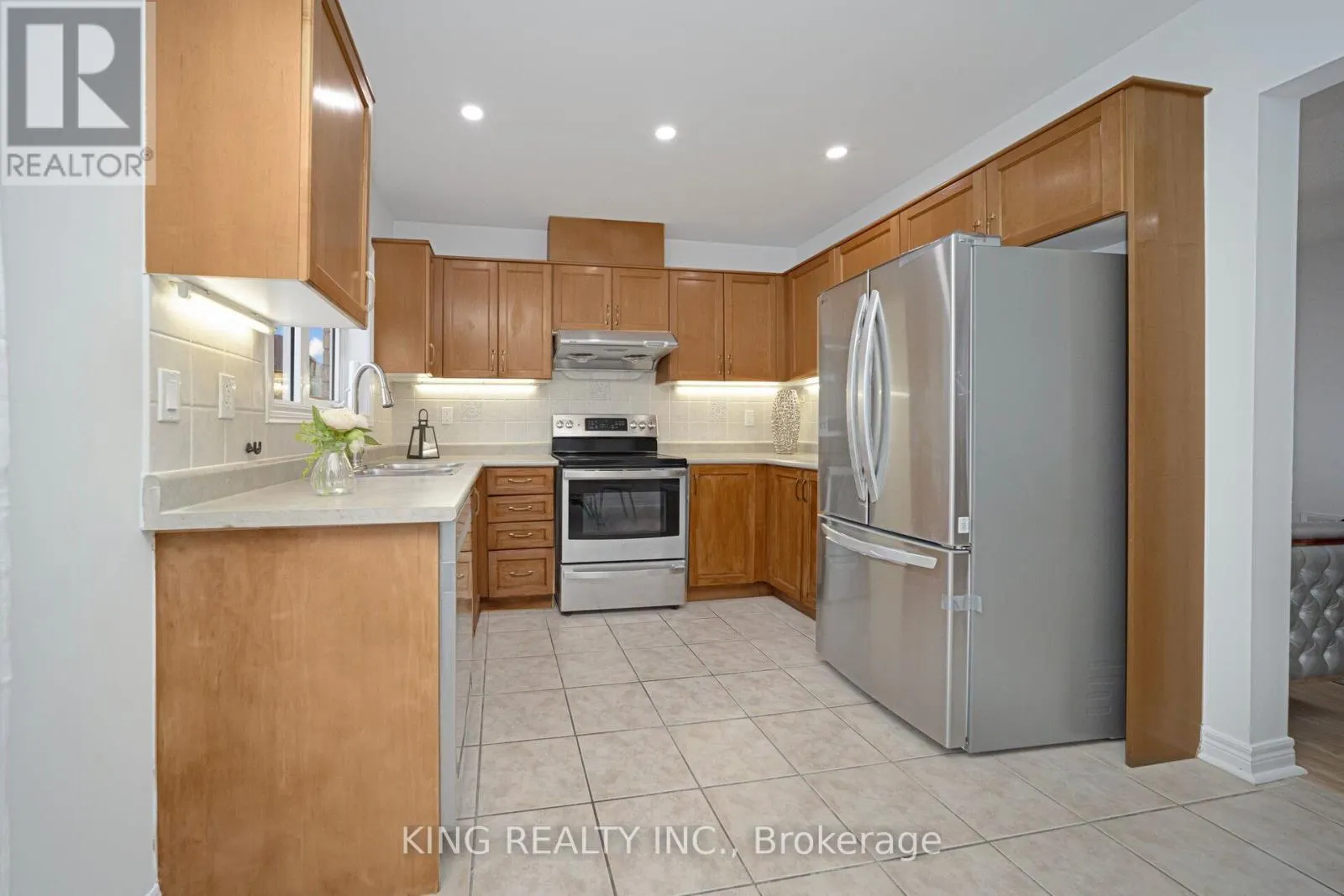 34 DEWRIDGE COURT