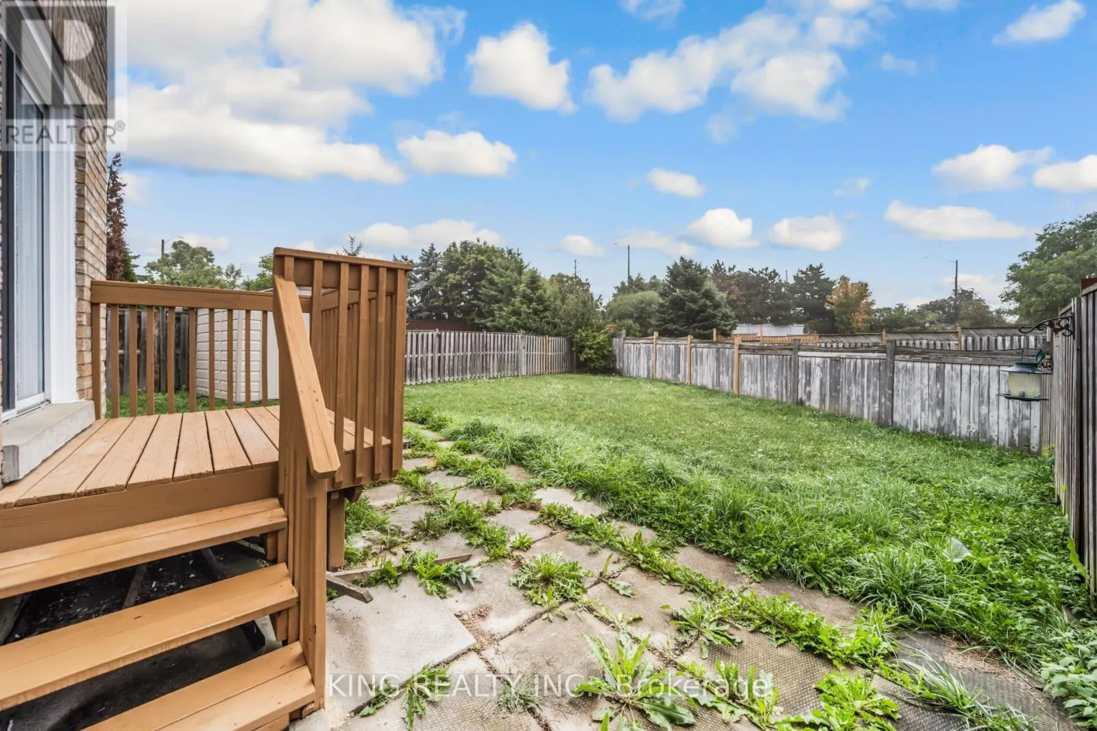 34 DEWRIDGE COURT