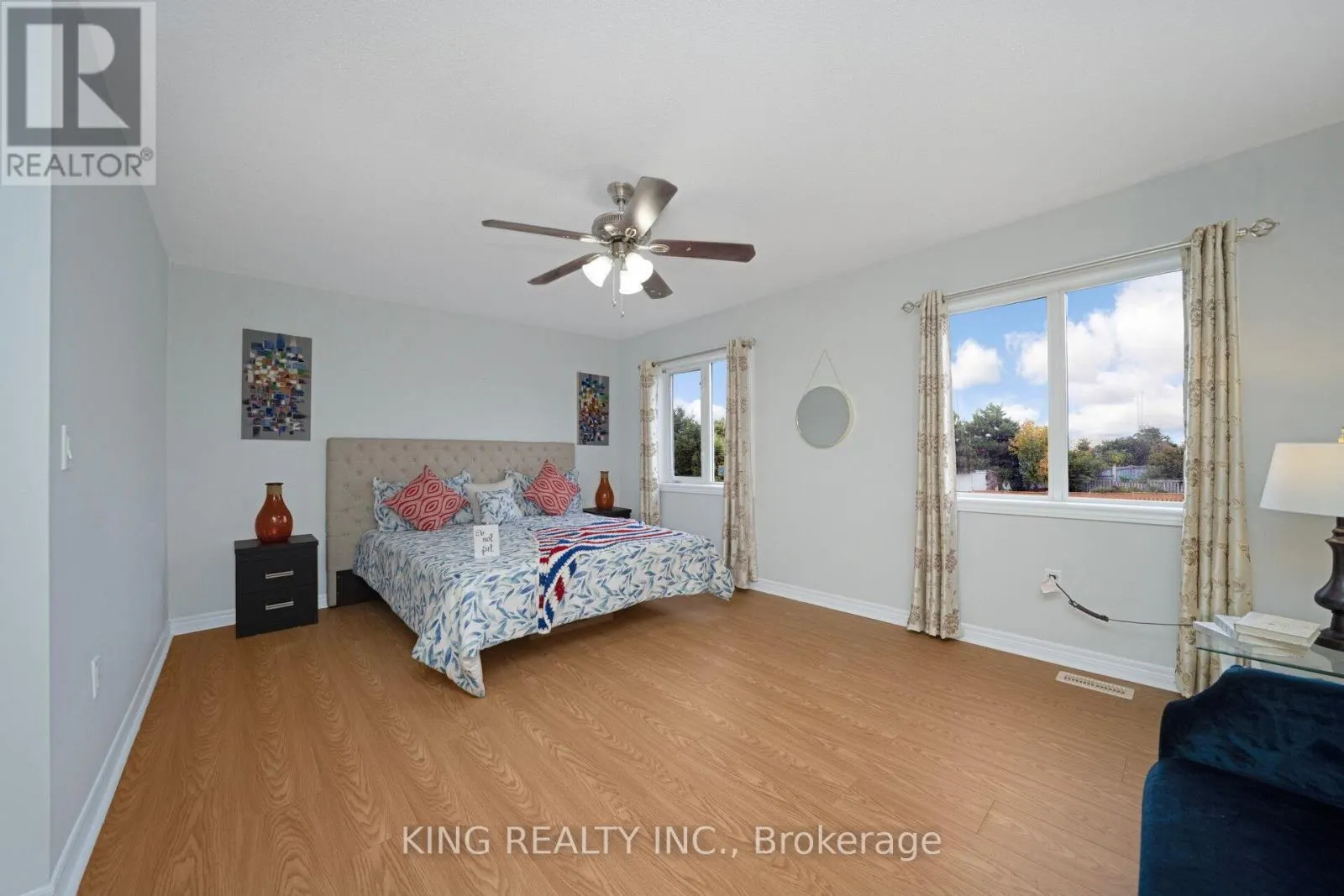 34 DEWRIDGE COURT