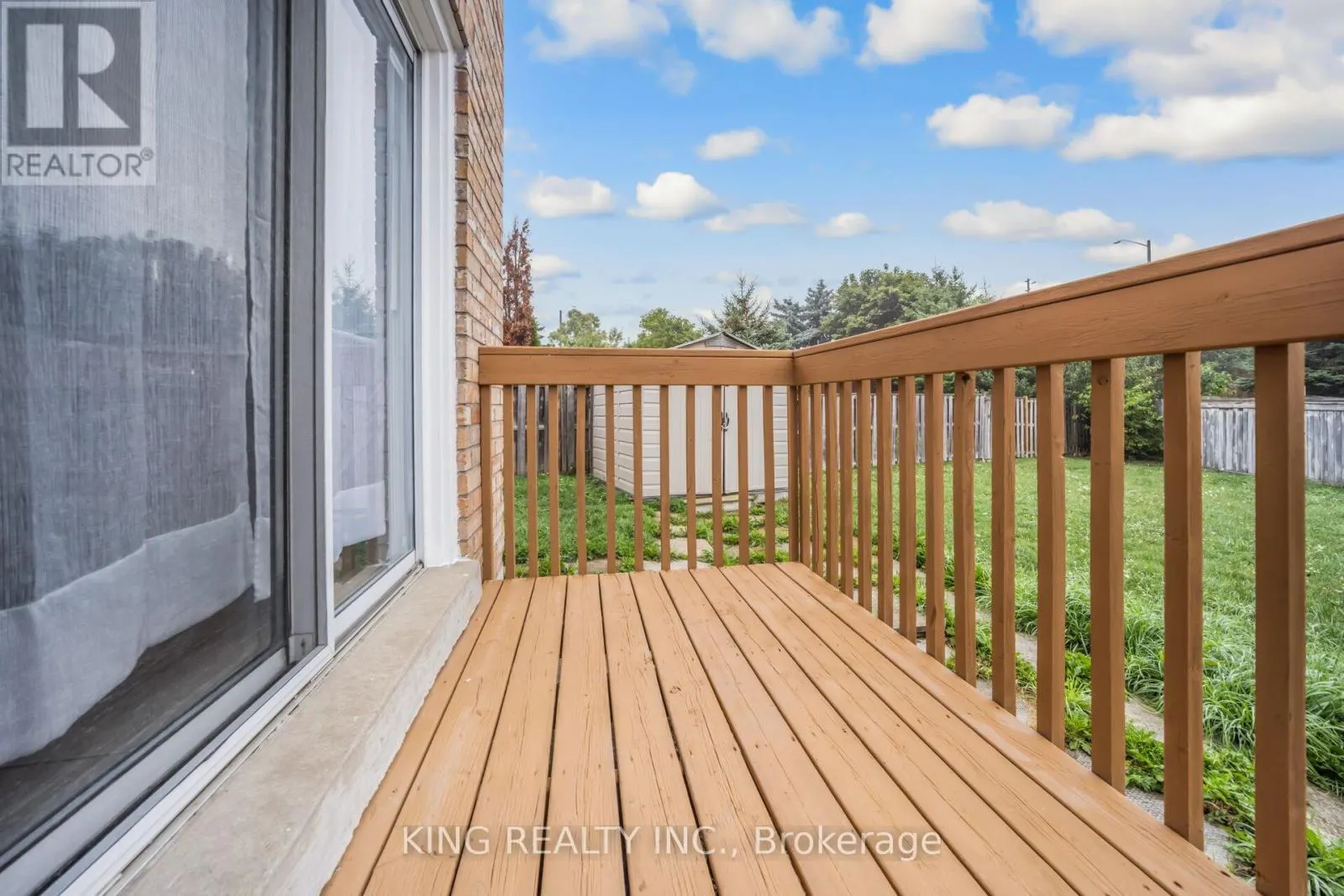 34 DEWRIDGE COURT