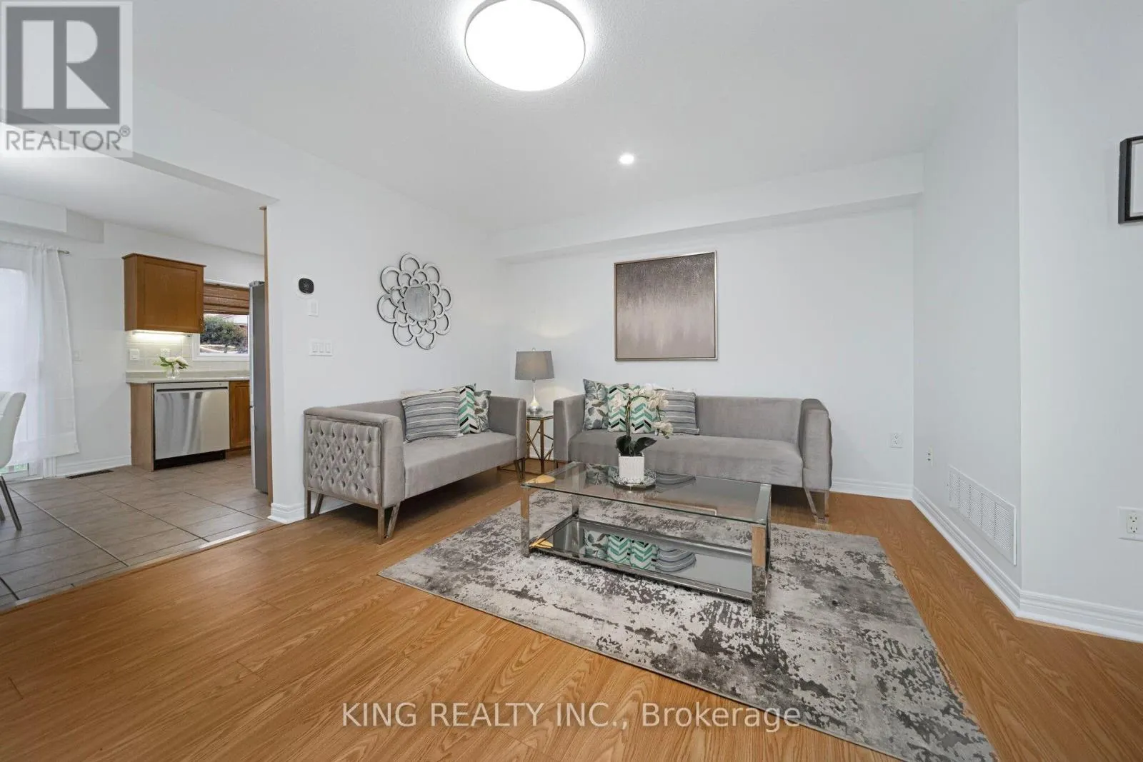 34 DEWRIDGE COURT