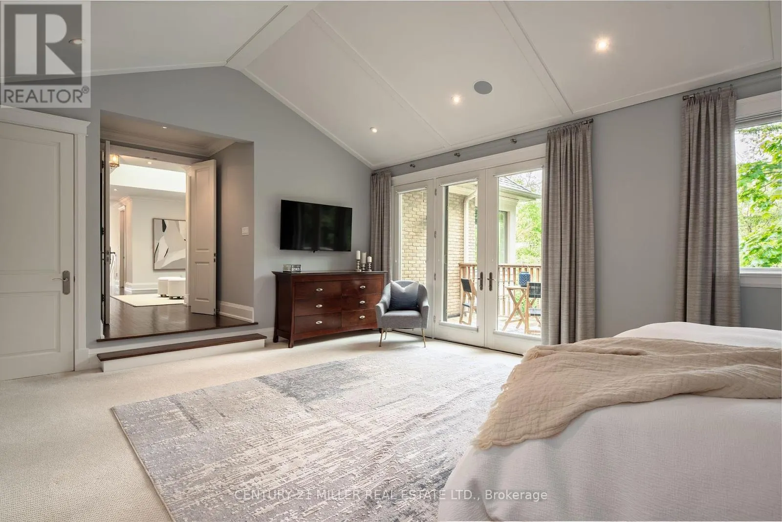 209 DONESSLE DRIVE