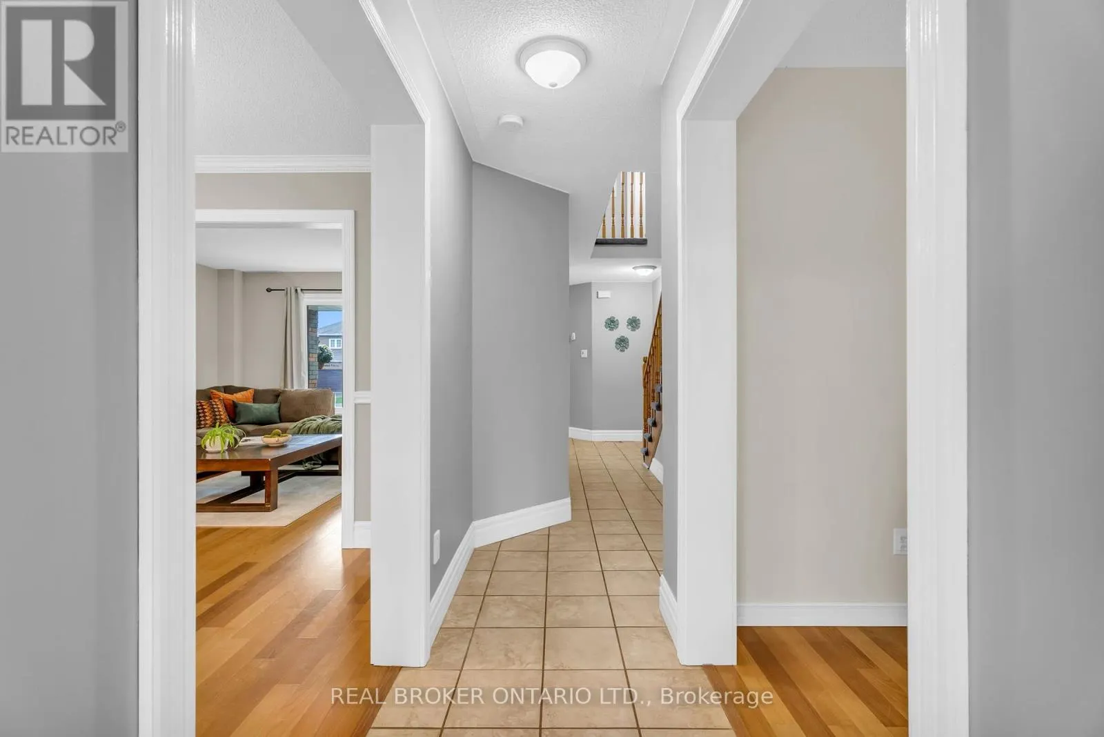309 HOWARD CRESCENT
