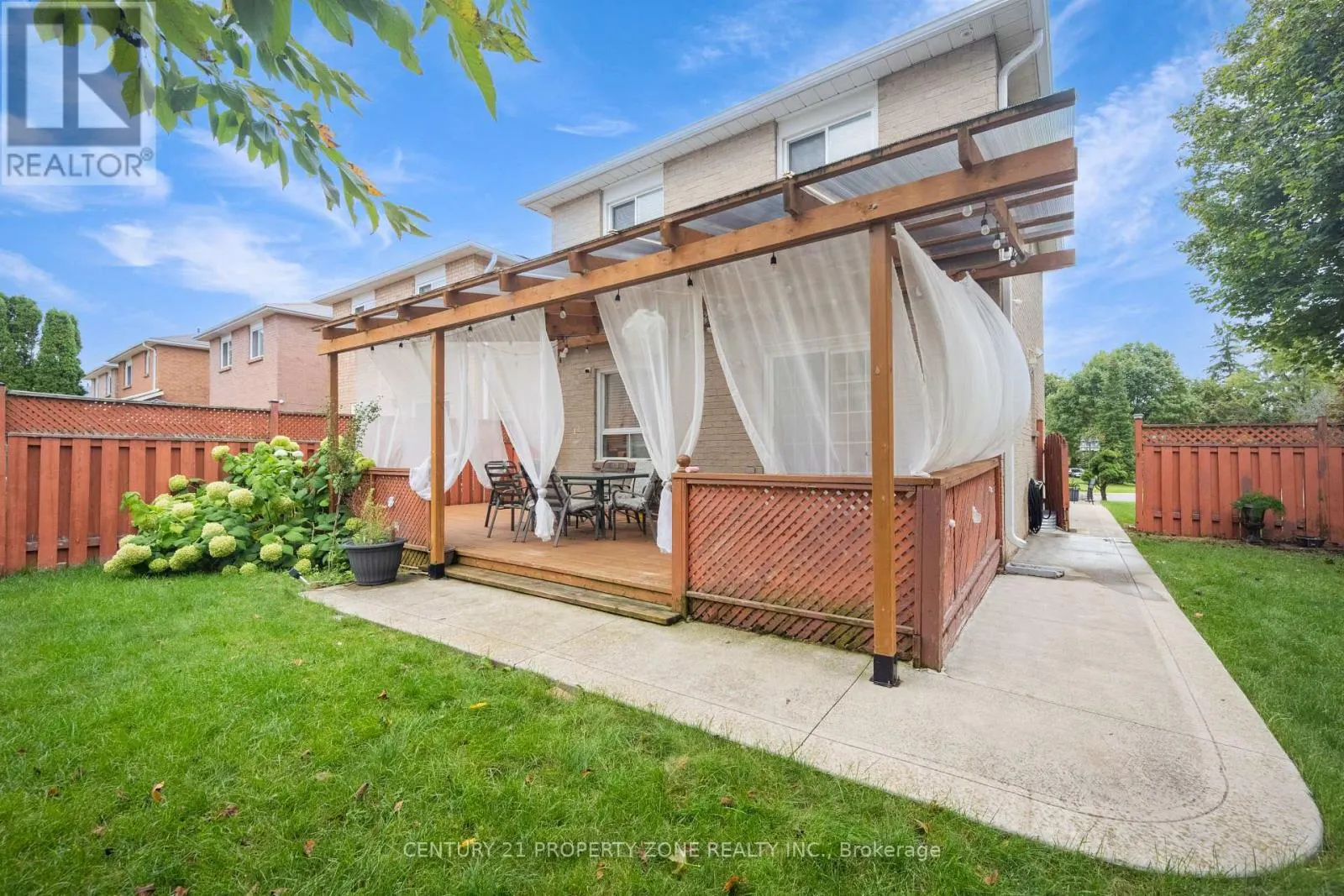 2 CORTEZ COURT