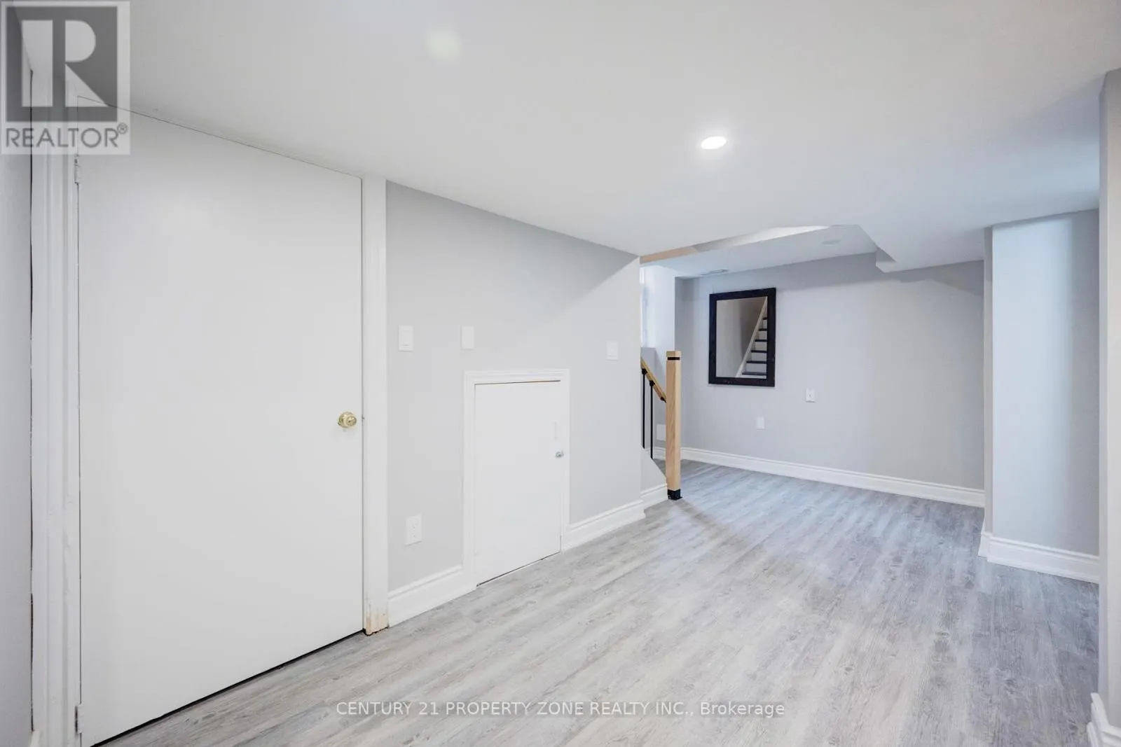2 CORTEZ COURT