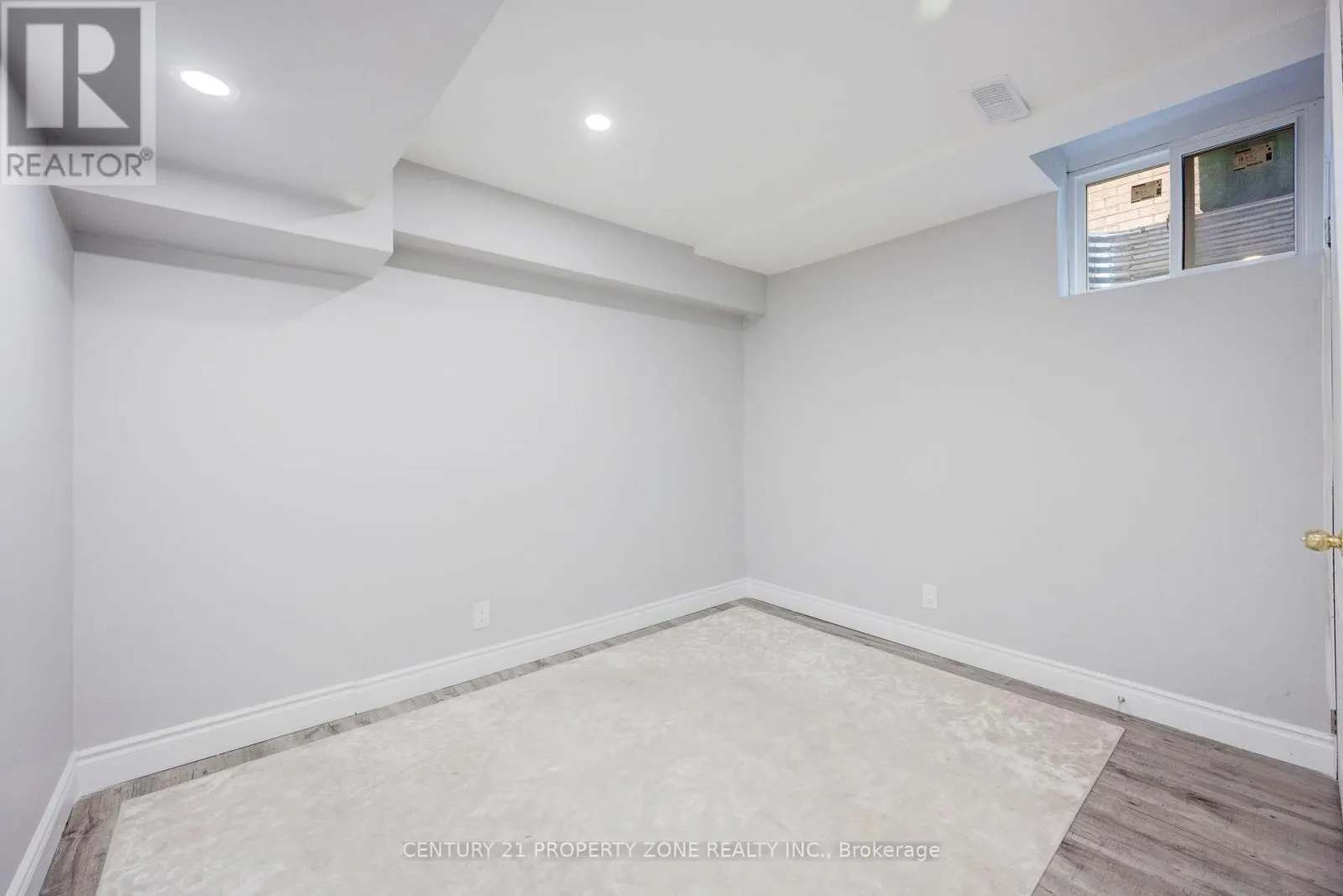 2 CORTEZ COURT