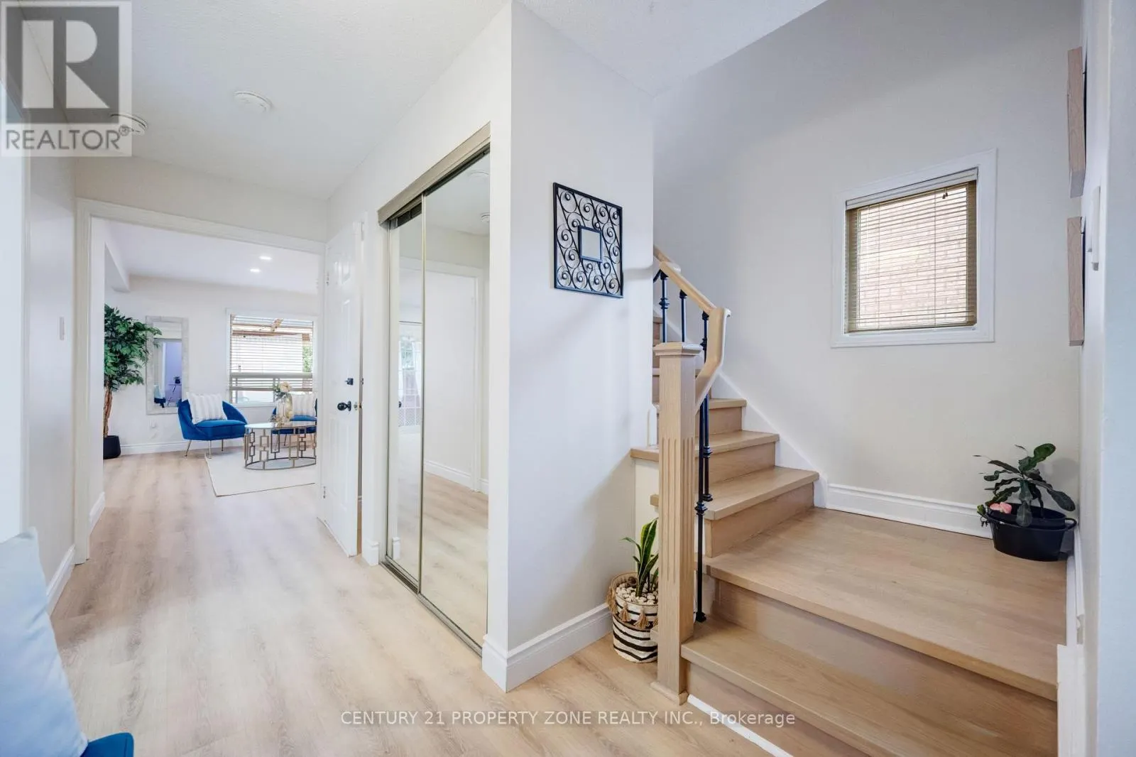 2 CORTEZ COURT