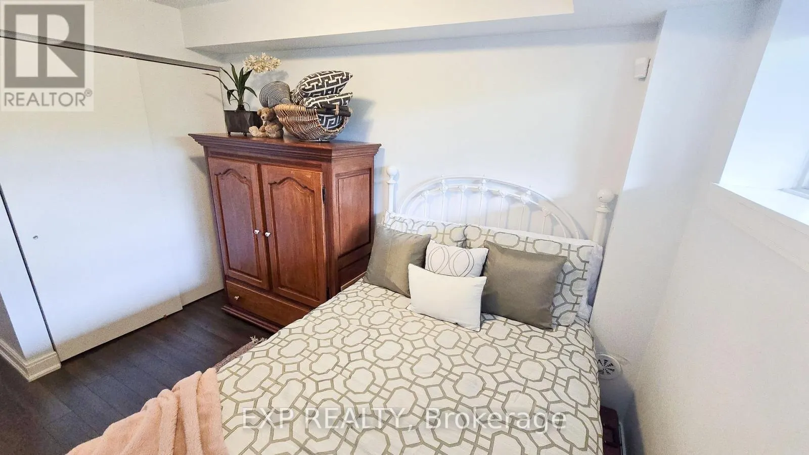 41 - 100 DUFAY ROAD