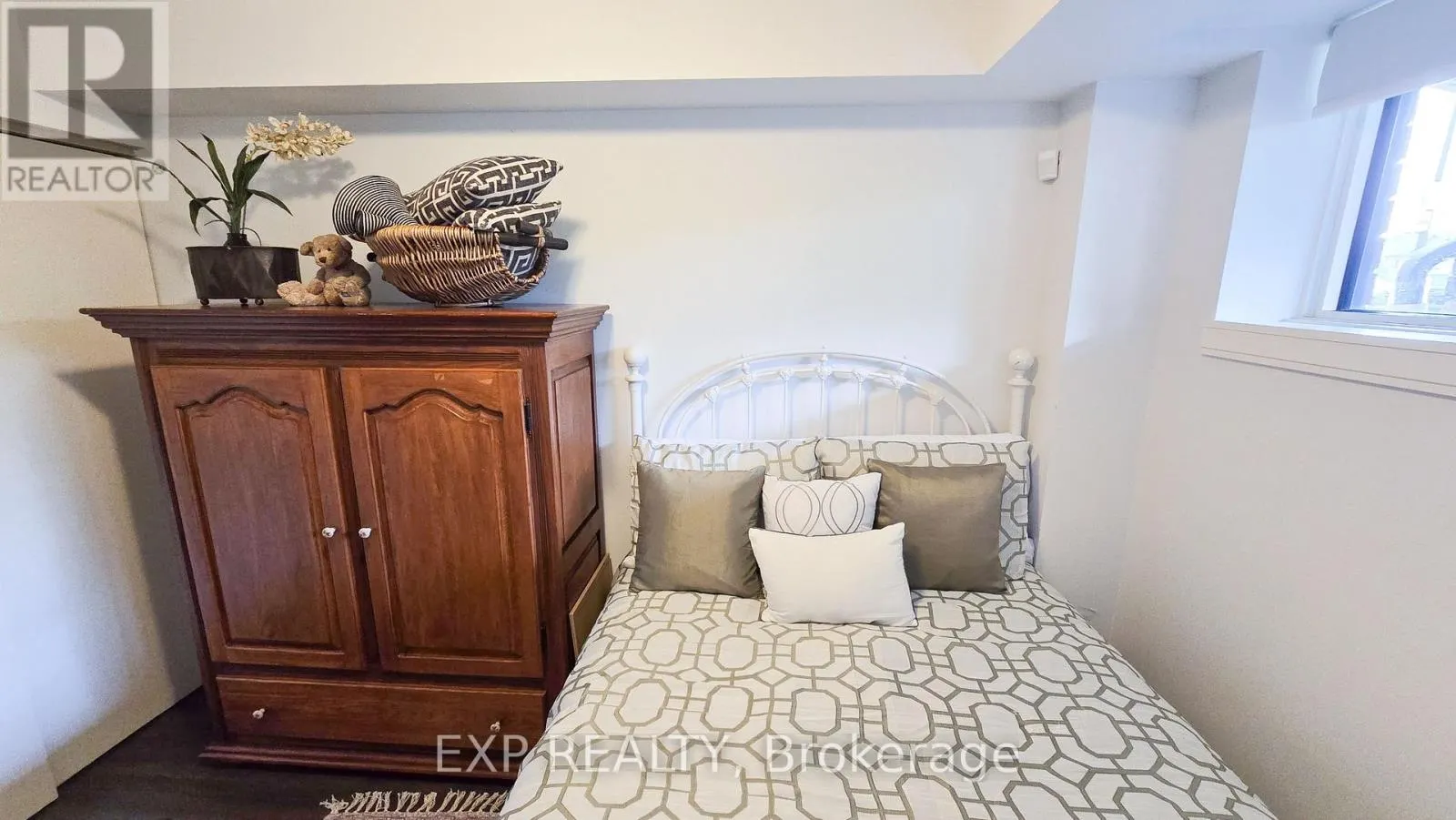 41 - 100 DUFAY ROAD