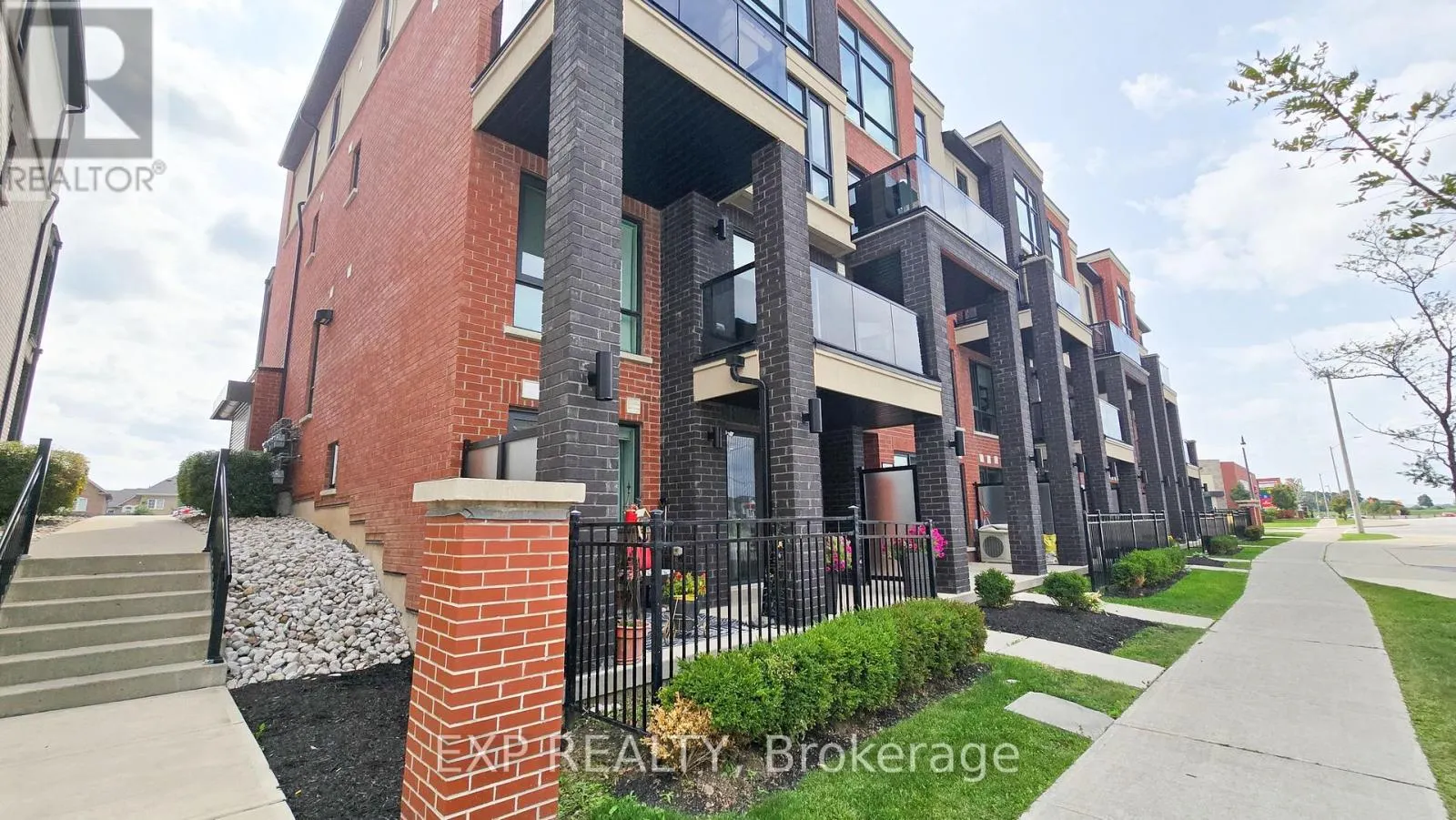 41 - 100 DUFAY ROAD