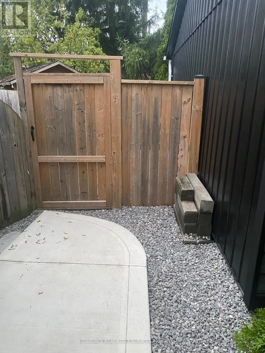 26 HILLBANK TRAIL