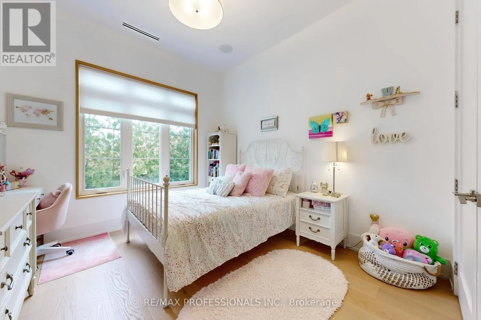 2615 WHALEY DRIVE