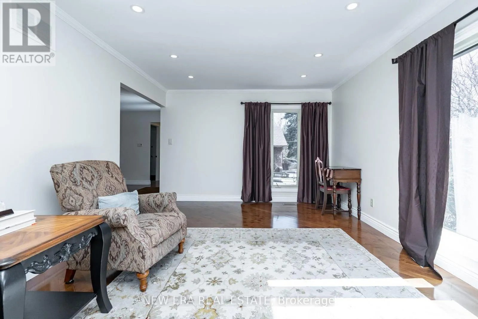 6 CAIRNMORE COURT