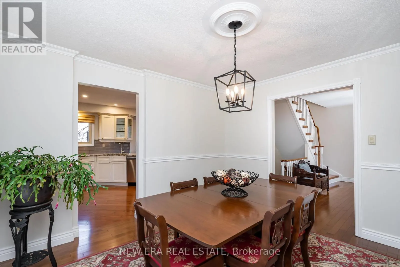 6 CAIRNMORE COURT