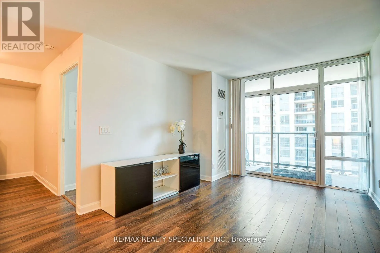 1512 - 1 MICHAEL POWER PLACE