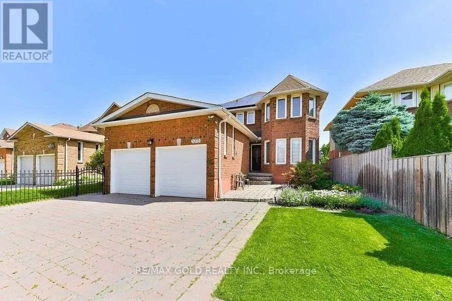 5275 THORNWOOD DRIVE