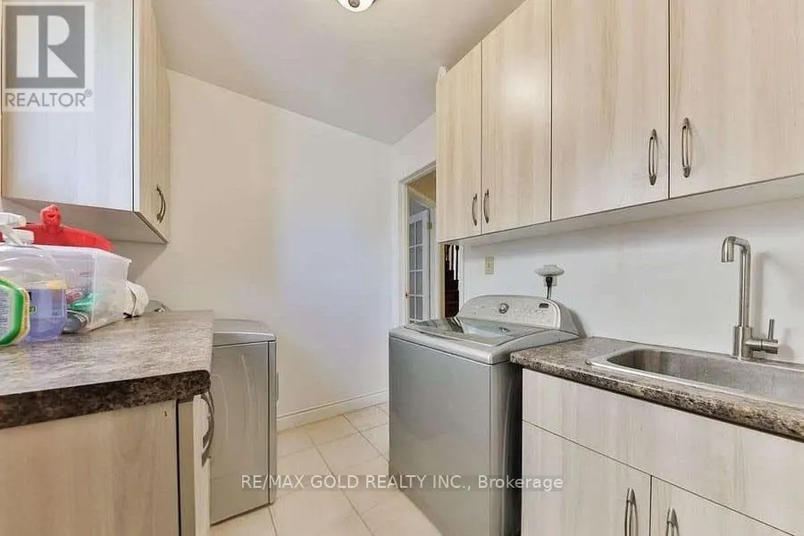 5275 THORNWOOD DRIVE