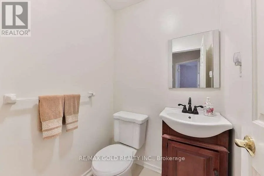 5275 THORNWOOD DRIVE