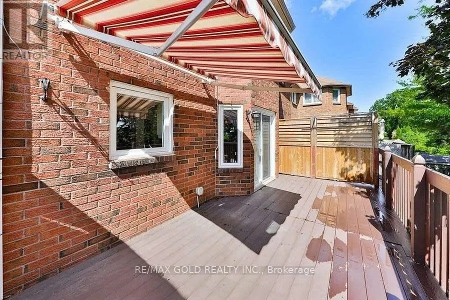 5275 THORNWOOD DRIVE