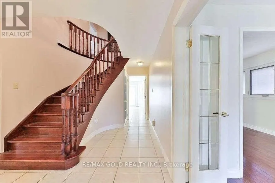 5275 THORNWOOD DRIVE