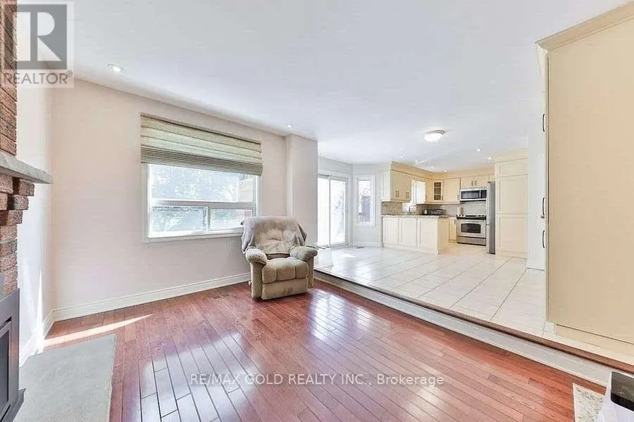 5275 THORNWOOD DRIVE