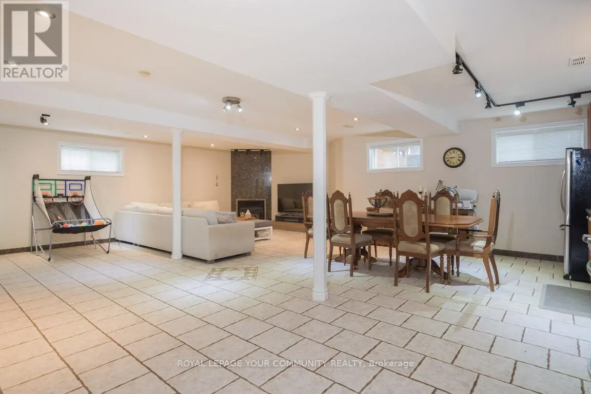 63 ROLLING HILLS LANE