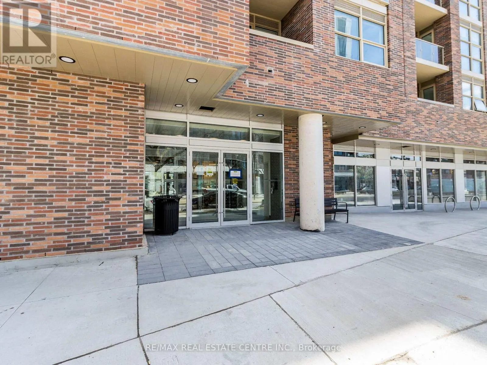 429 - 1787 ST CLAIR AVENUE W