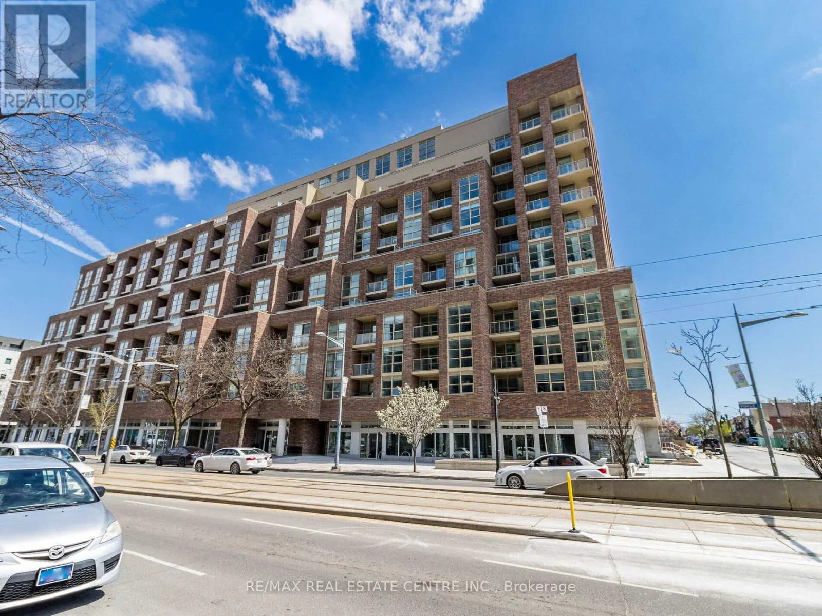 429 - 1787 ST CLAIR AVENUE W