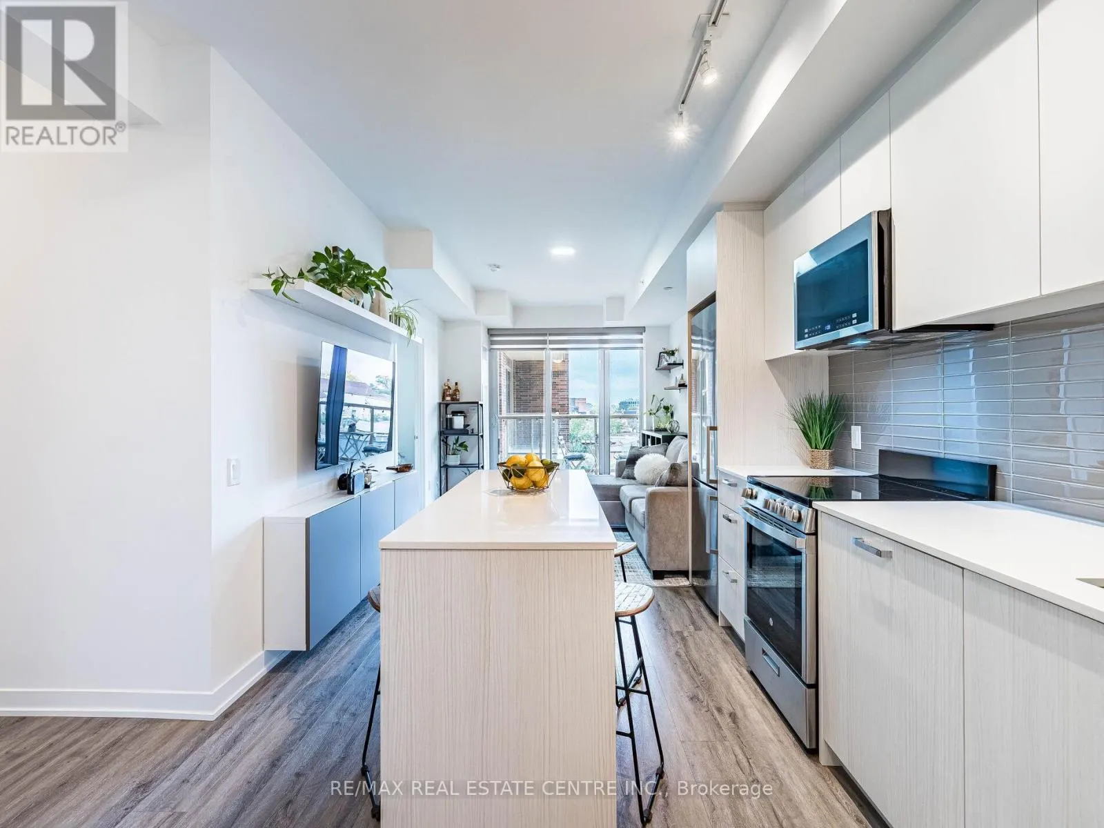 429 - 1787 ST CLAIR AVENUE W