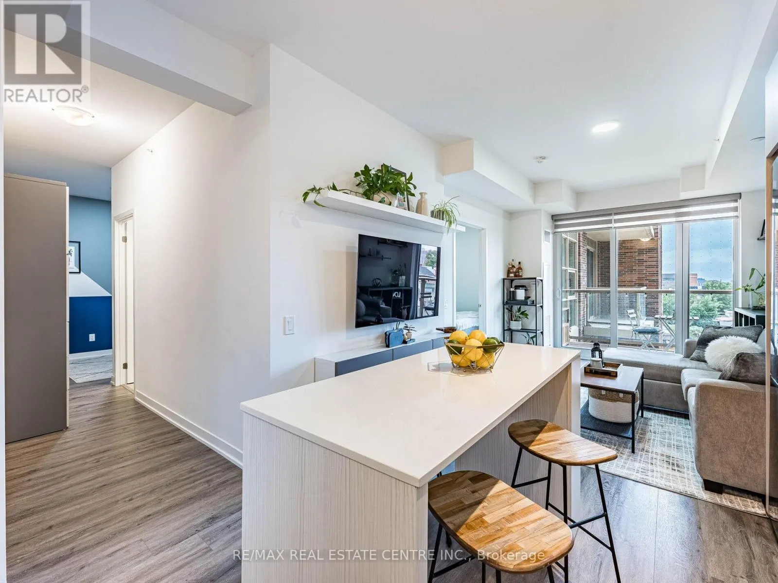 429 - 1787 ST CLAIR AVENUE W