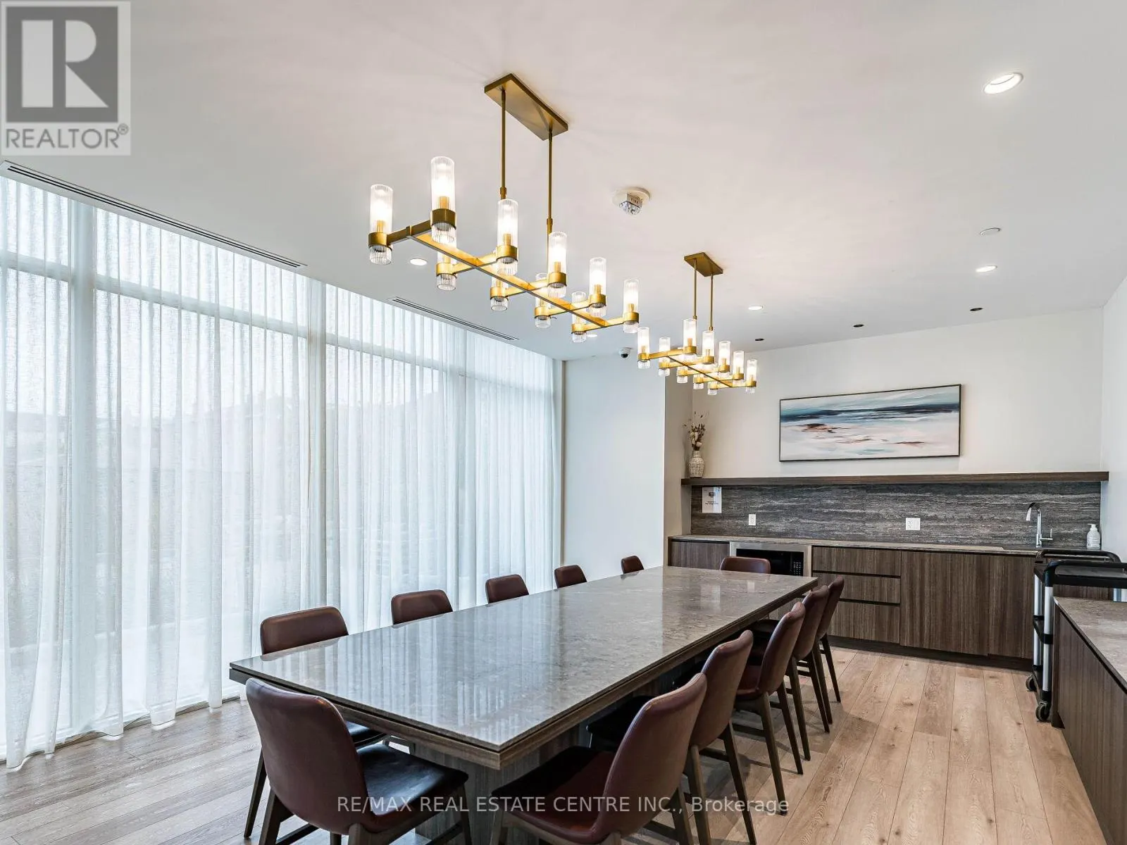 429 - 1787 ST CLAIR AVENUE W