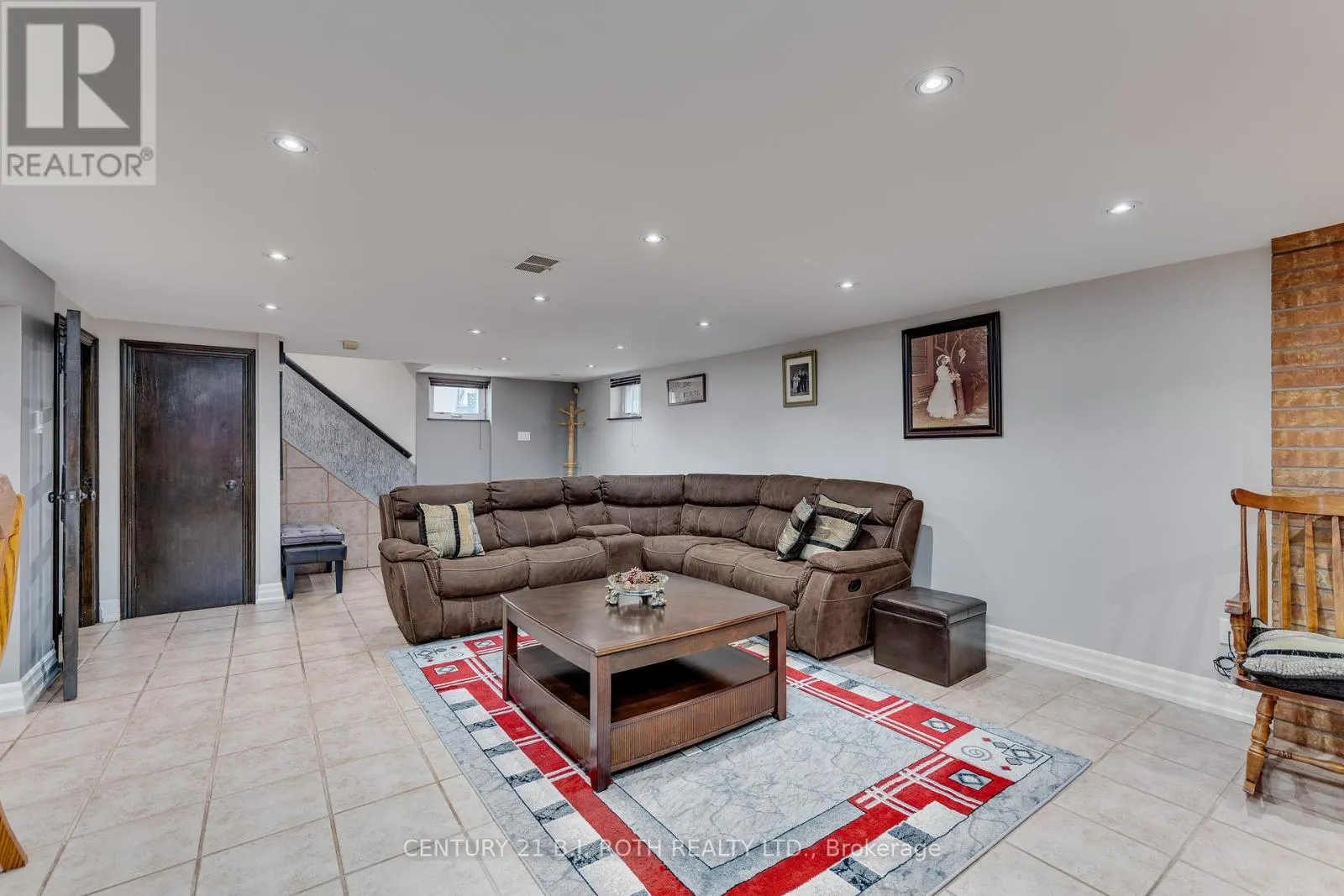 193 EPSOM DOWNS DRIVE
